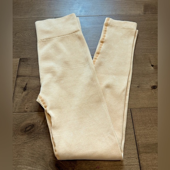Mono B Ribbed Mineral Wash Leggings - Apricot Ice - Picture 6 of 8
